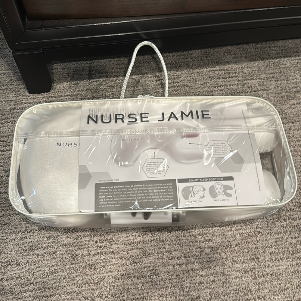 Nurse Jamie, beauty bear pillow New silk satin